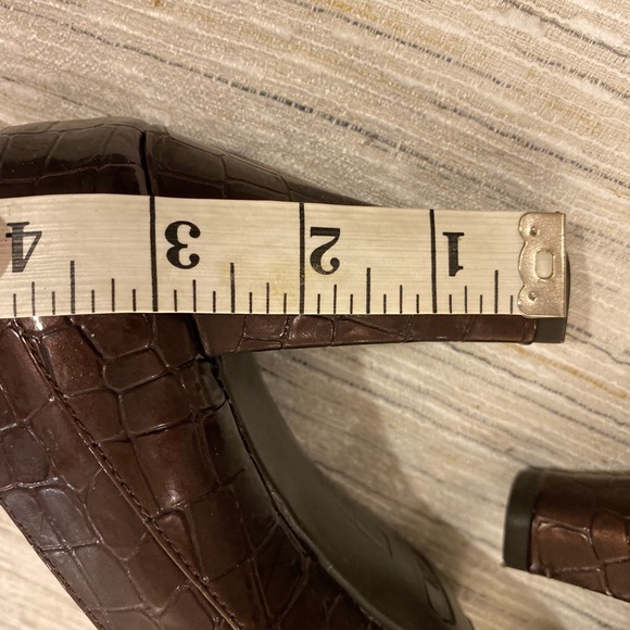 A2 by AEROSOLES- walking on air! - Picture 5 of 6